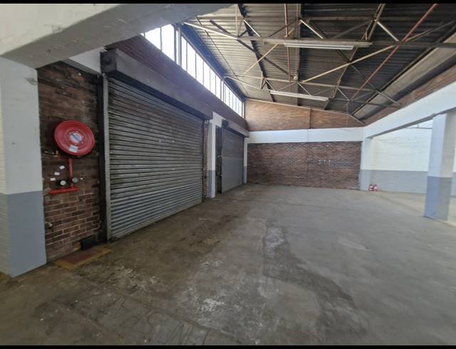 3,763M² WAREHOUSE TO LET IN BENROSE